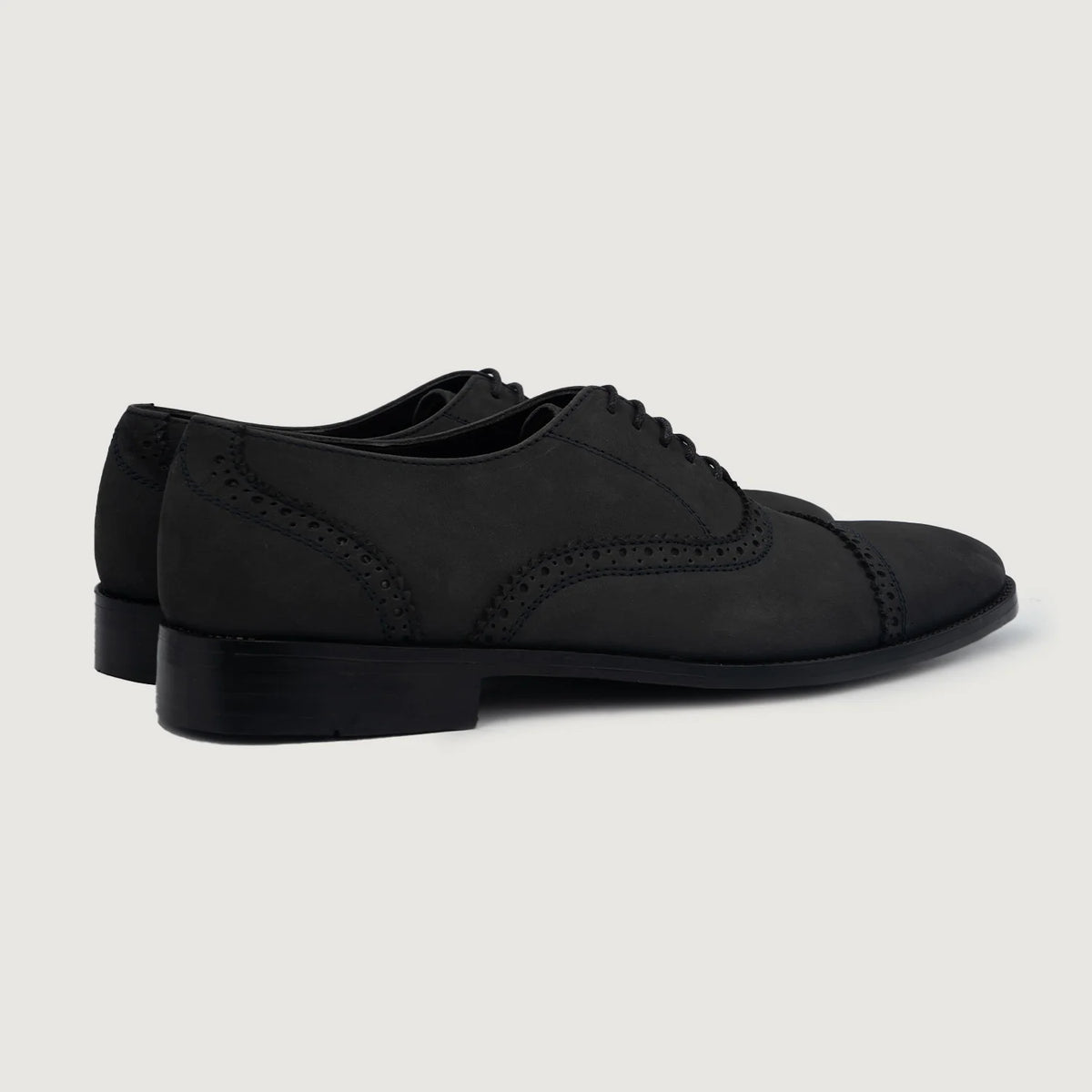 High-Traction Rubber Outsole & Lug Tread Pattern on Greyson Brogues Oxford Black Nubuck Leather Shoes For Men