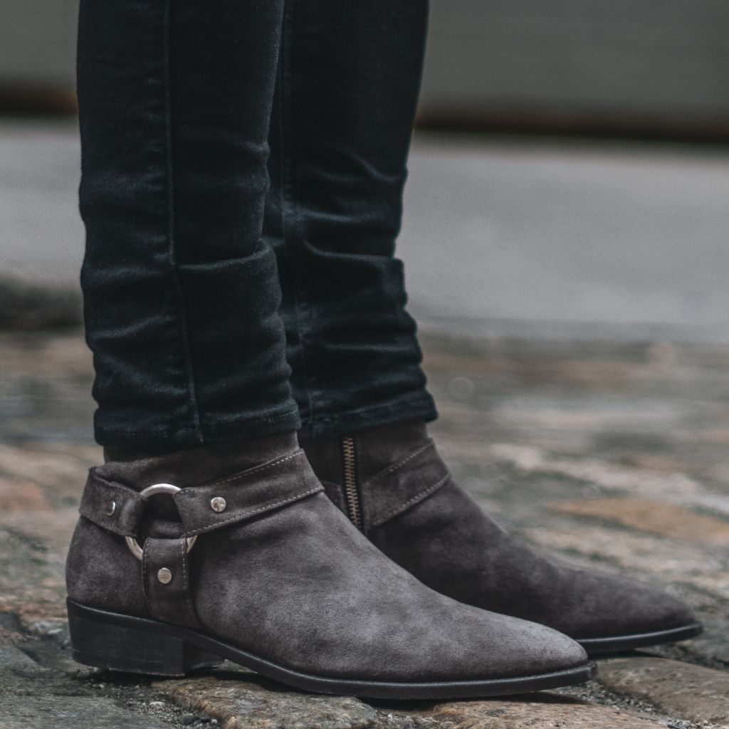 Cushioned Leather Insole & Ergonomic Arch Support Construction Detail