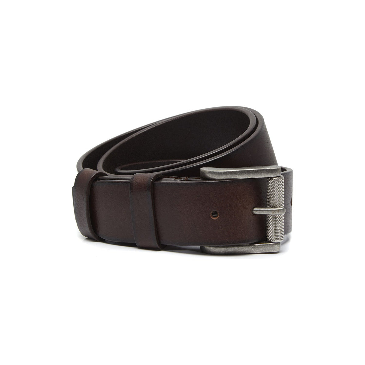 
Everyday Carry Perspective Showing Ergonomic Grab Handle & Strap Comfort
