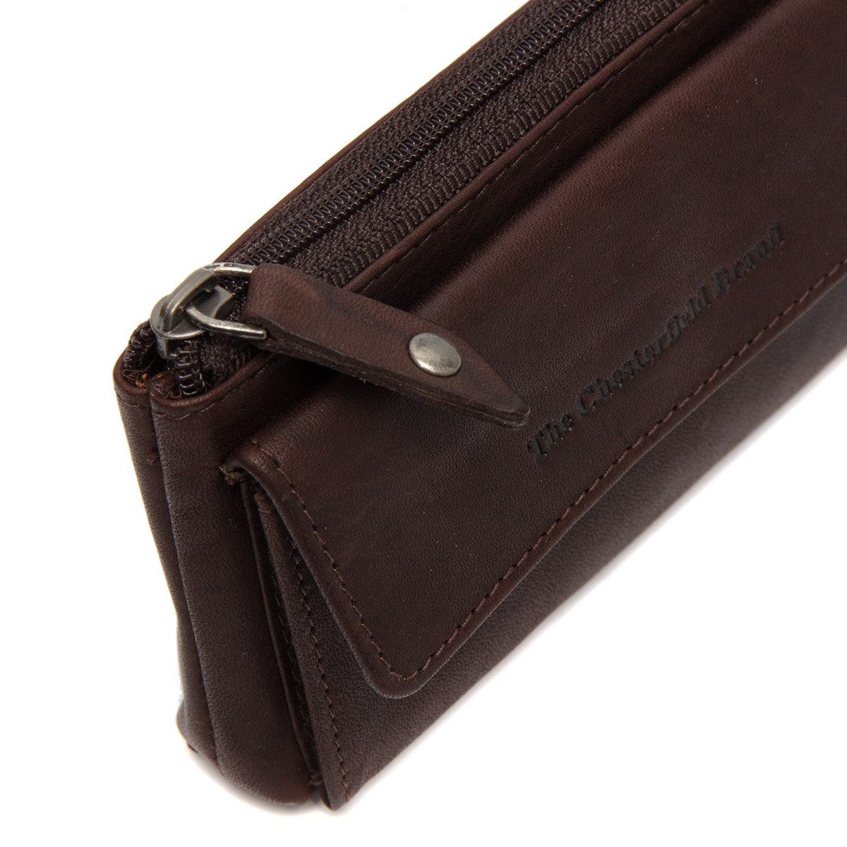 Styled Fit Perspective of Violette Full-Grain Leather Key Case on Model - Natural Daylight Drape