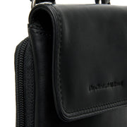 Authentic 100% Full-Grain Leather Grain Texture &amp; Heavy-Duty Seam Stitching Detail