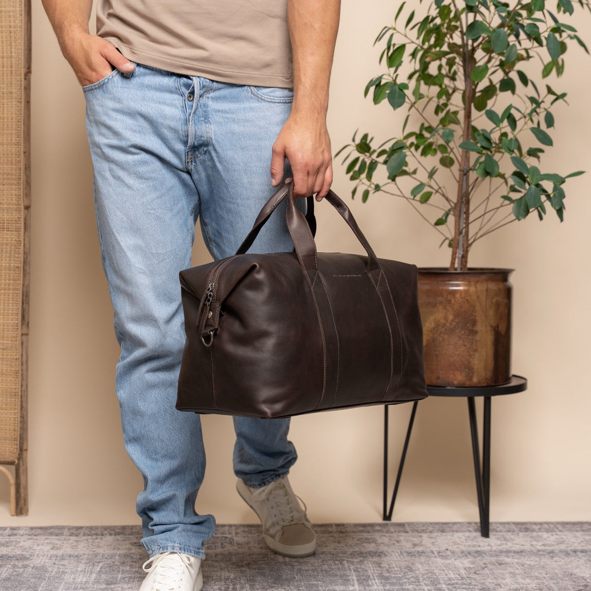 
Brown Leather Weekender Bag Conor, detail view 1