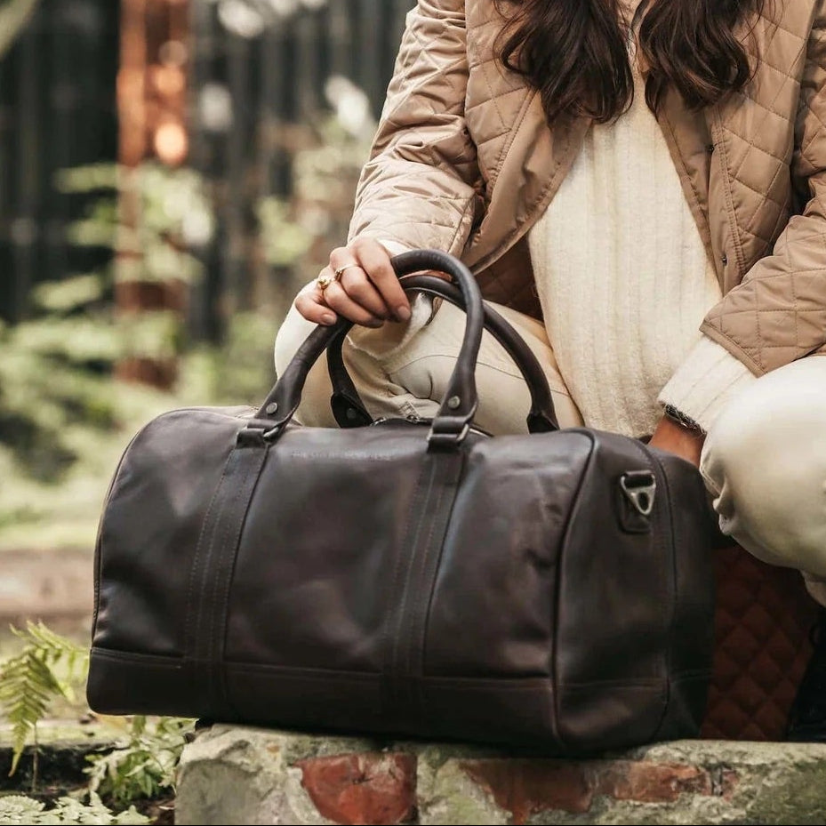 Perth Full-Grain Leather Weekender Bag – alternate product view 2