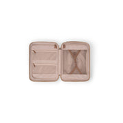 
Close-Up Detail of Classic Collar & Heavy-Duty Zipper Hardware on Hand Luggage Suitcase Front Pocket Zuna